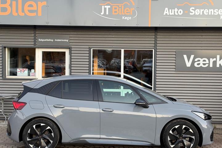 Grå Cupra Born fra 2023