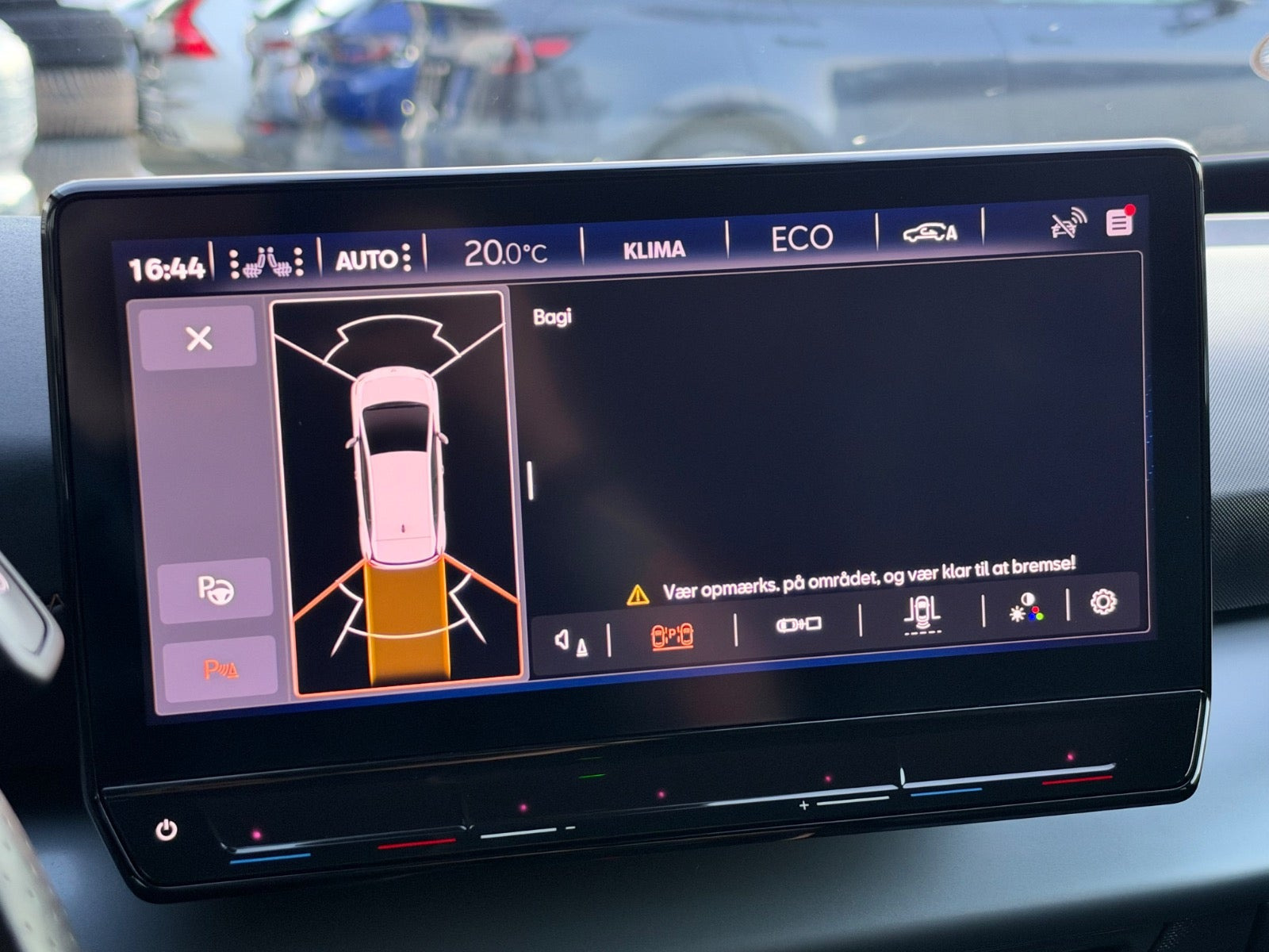 Grå Cupra Born fra 2023