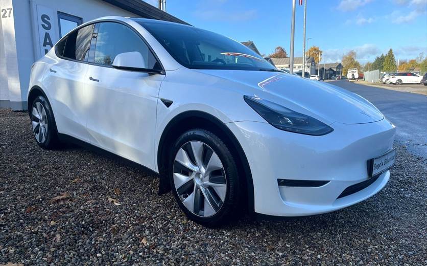 Tesla Model Y Long Range AWD