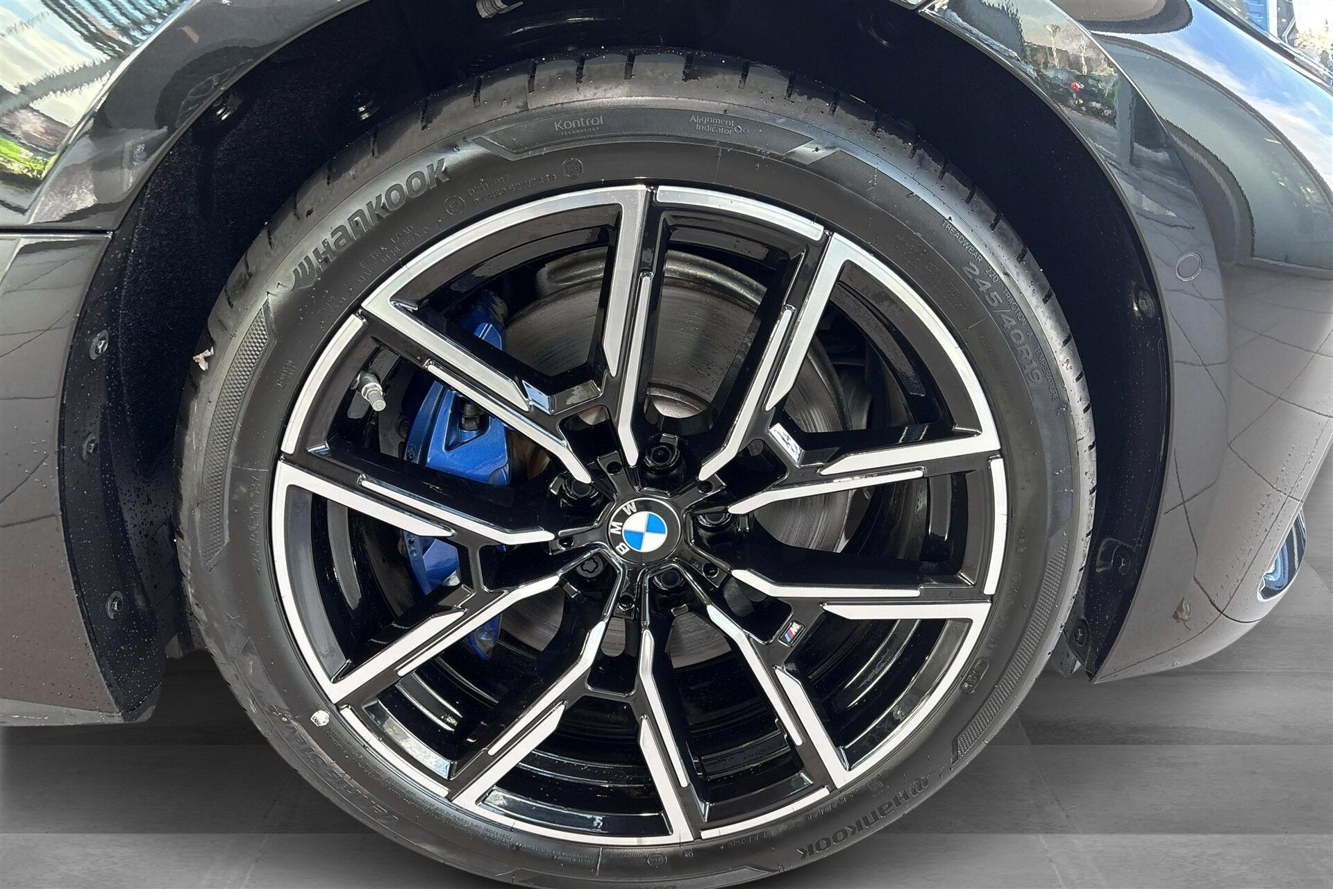 Sort BMW i4 fra 2025