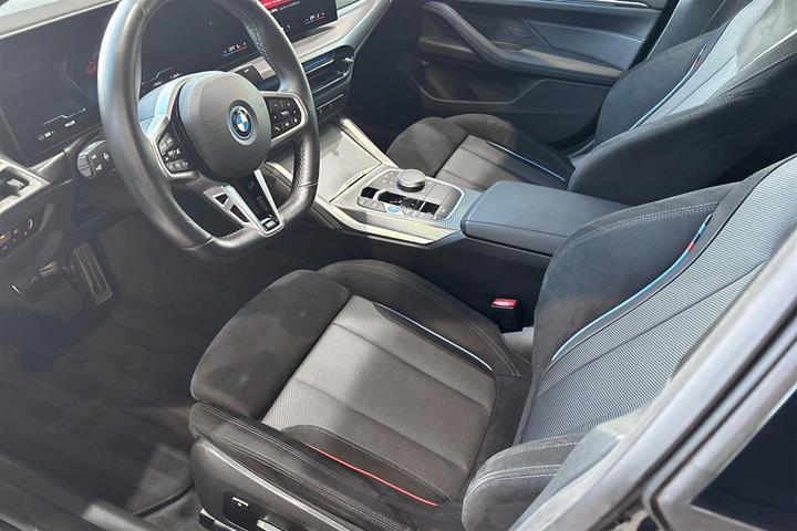 Sort BMW i4 fra 2025