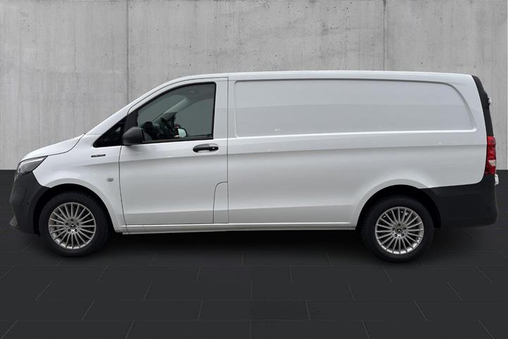 Hvid Mercedes eVito 112 fra 2026