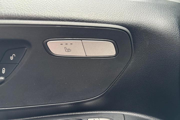 Hvid Mercedes eVito 112 fra 2026