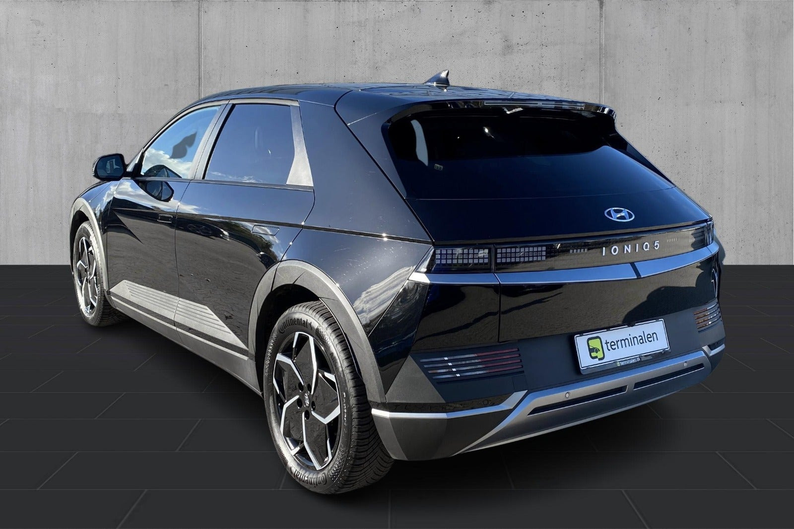 Sort Hyundai Ioniq 5 fra 2024