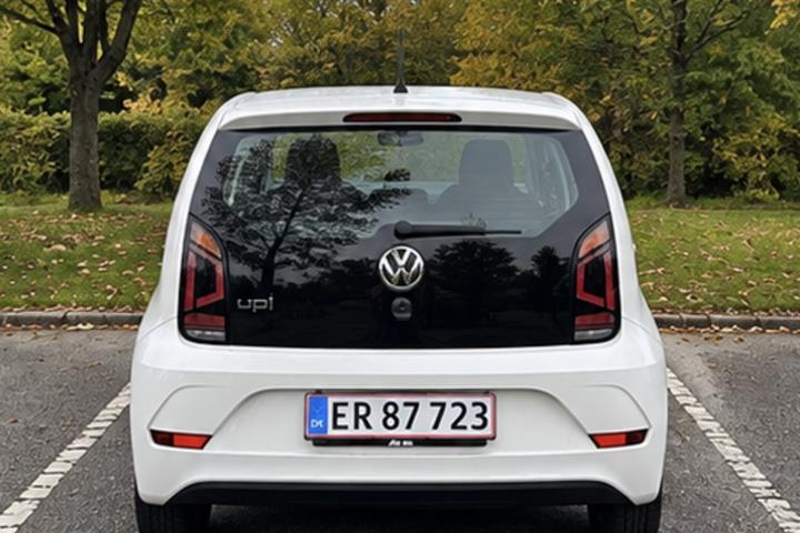 Hvid VW UP! fra 2018