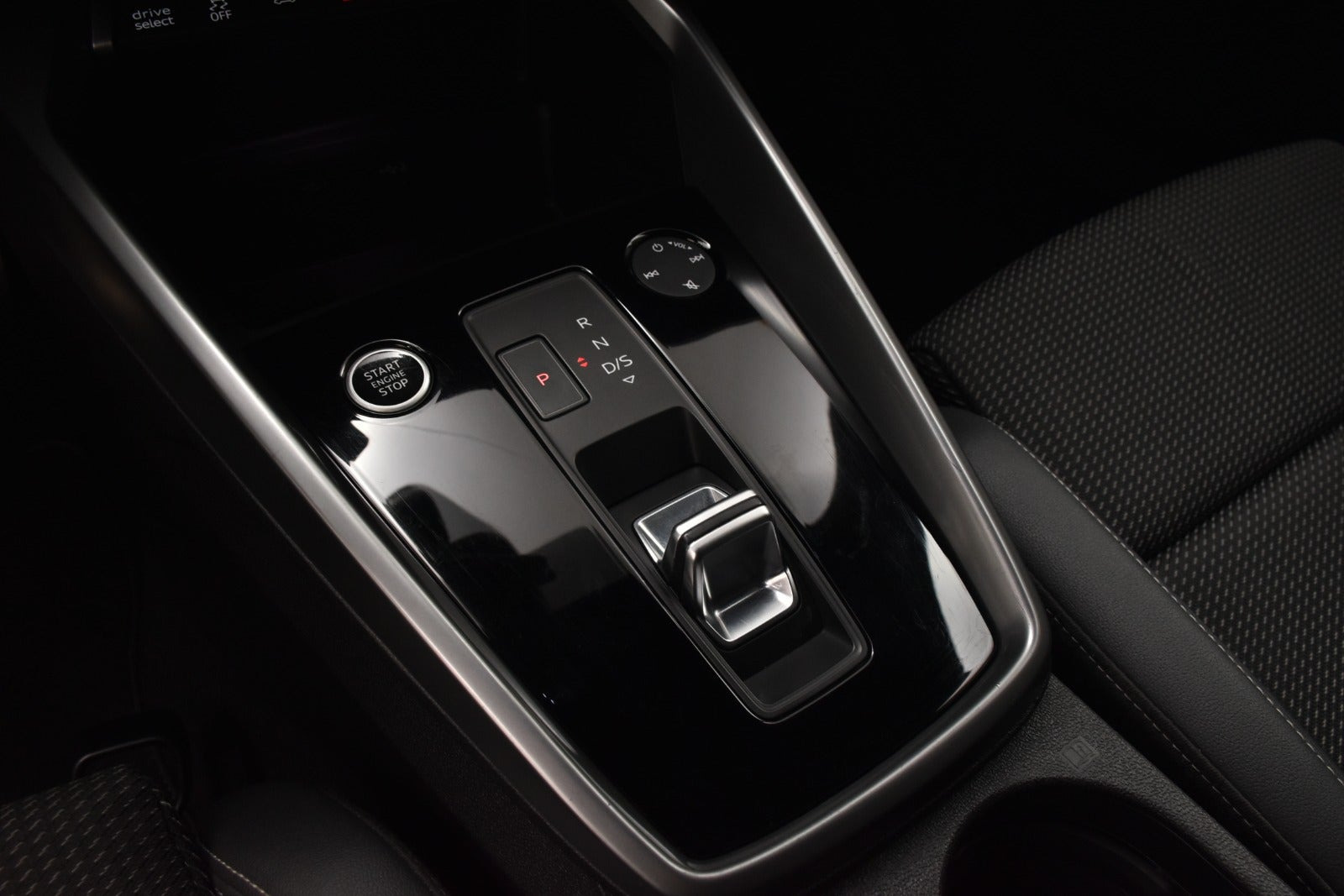 Grå Audi A3 fra 2021
