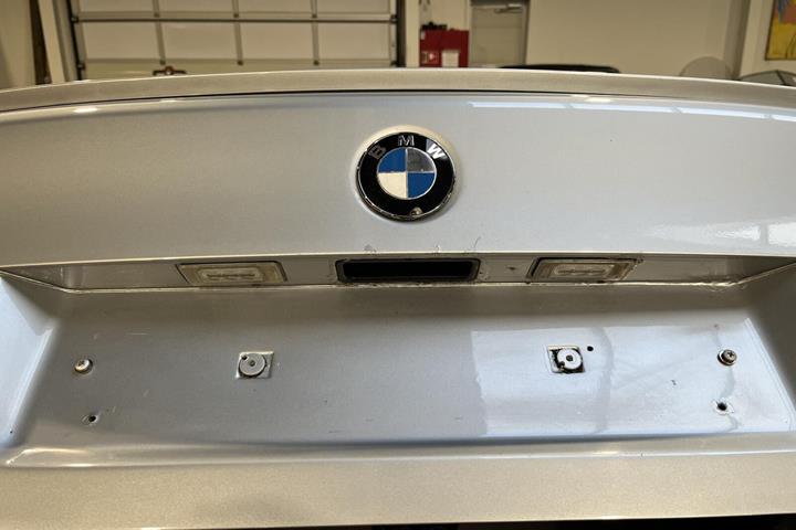 Sølv BMW 523i fra 1997