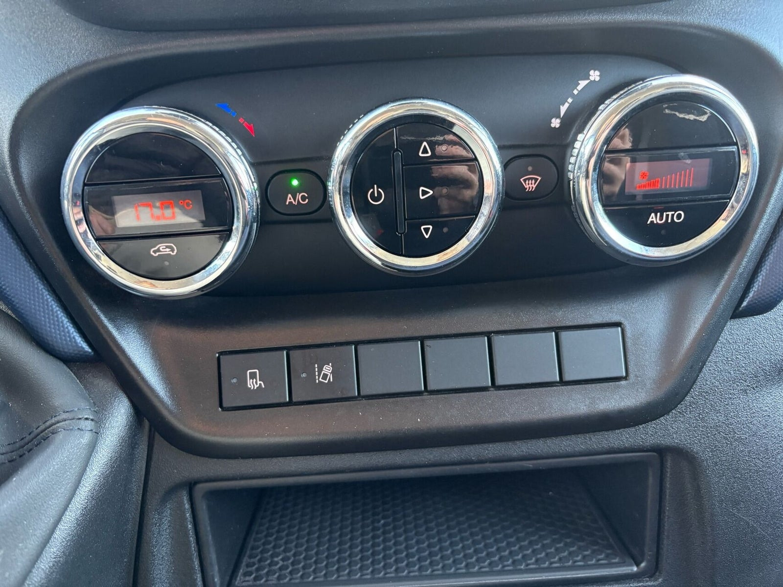 Hvid Iveco Daily fra 2022