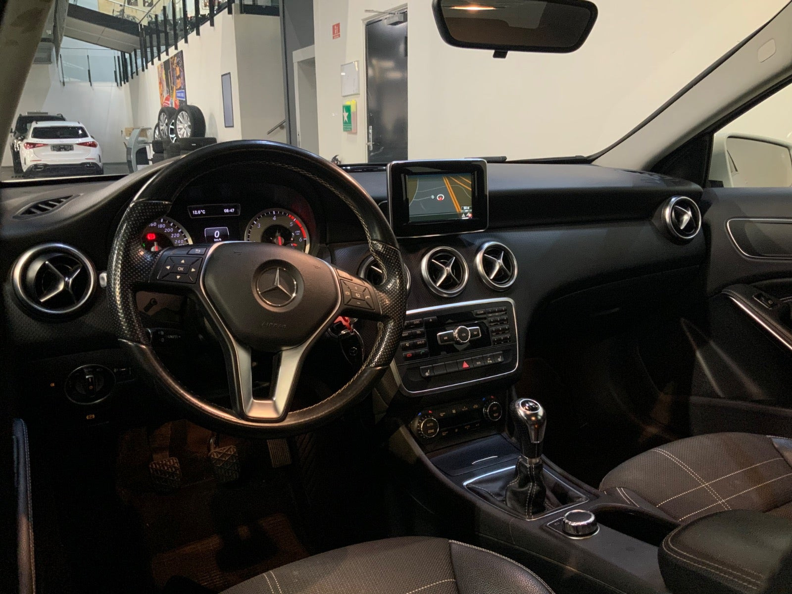 Hvid Mercedes A180 fra 2014