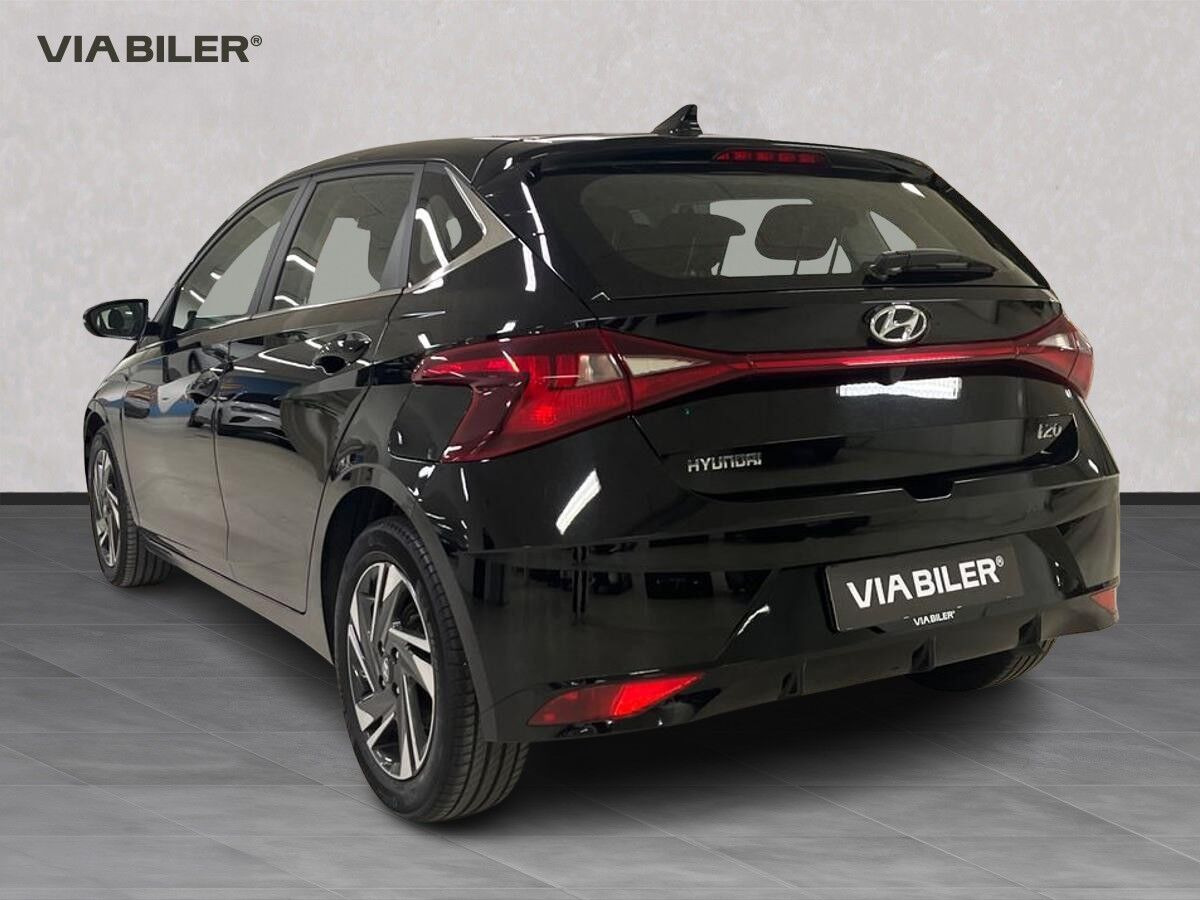 Sort Hyundai i20 fra 2023