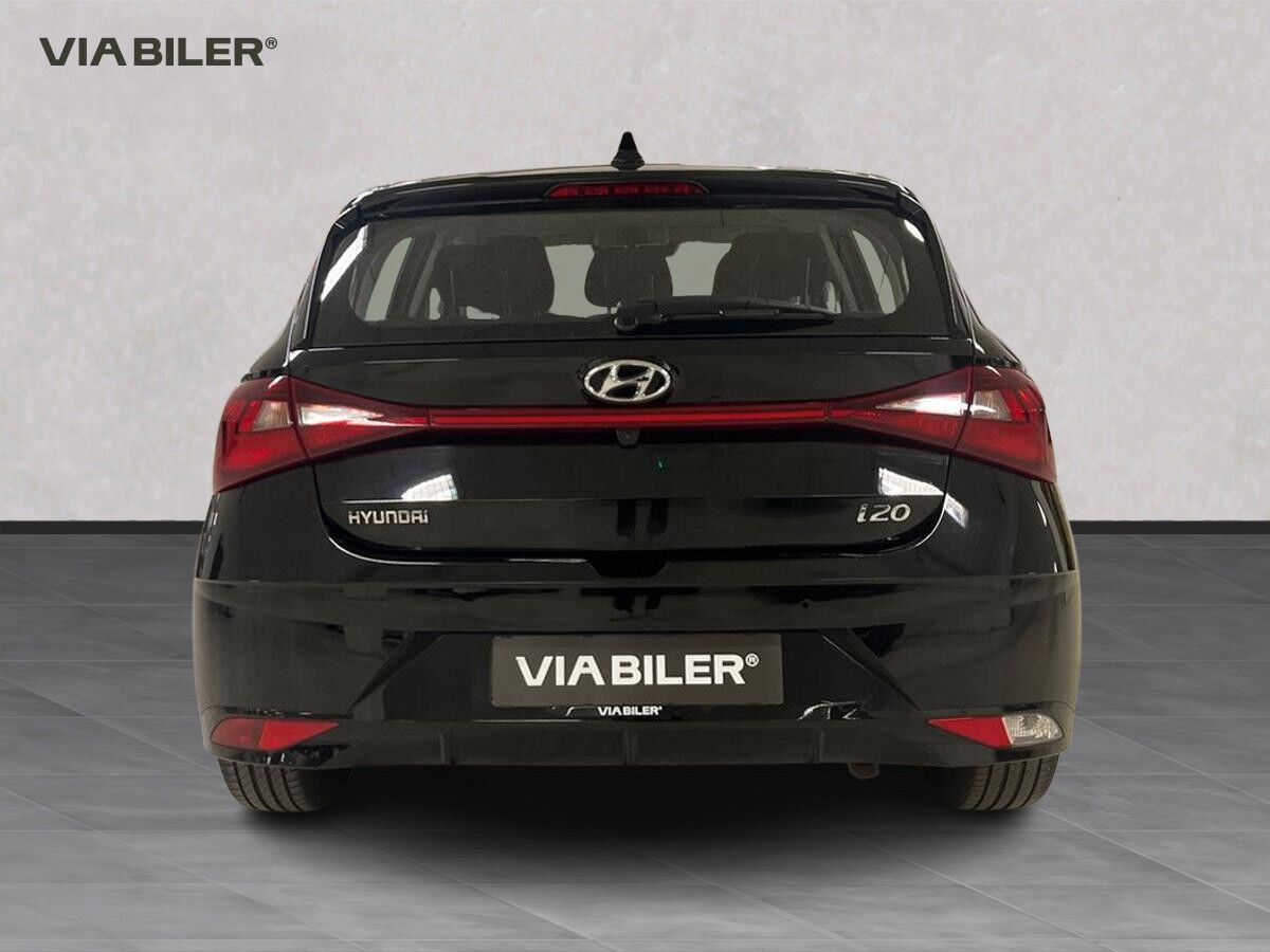 Sort Hyundai i20 fra 2023