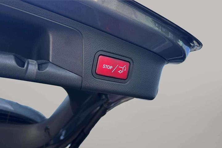 Grå Mercedes EQA250+ fra 2024