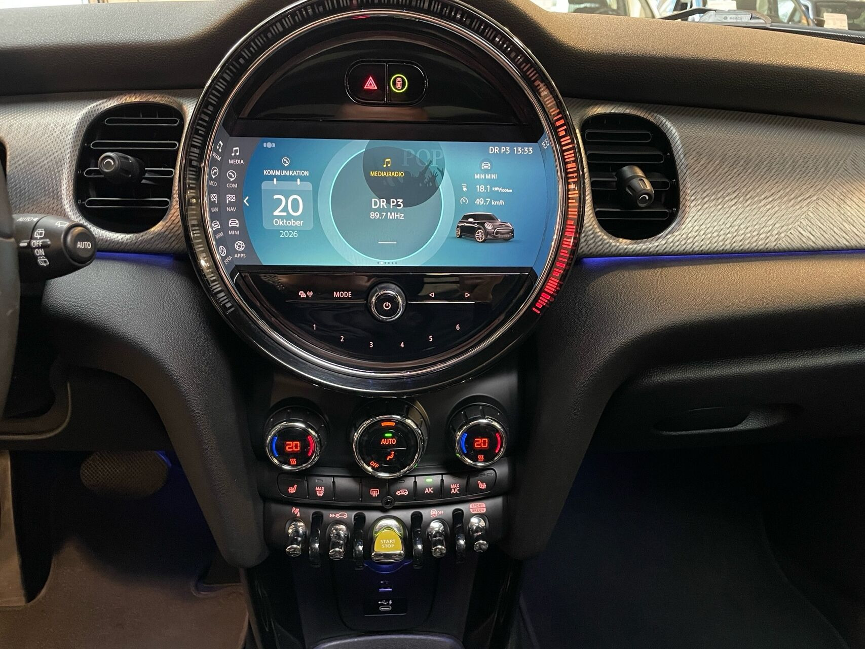 Blå Mini Cooper fra 2022