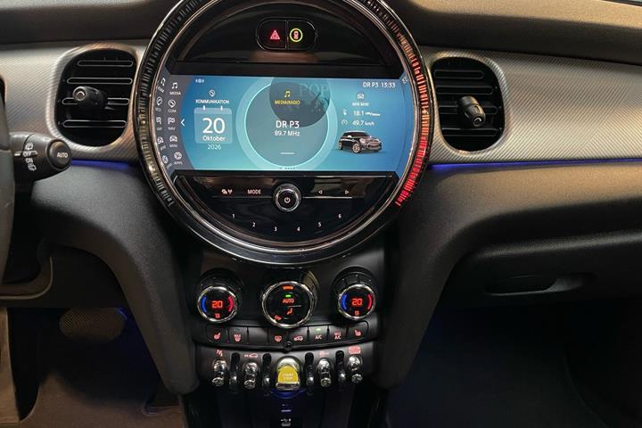 Blå Mini Cooper fra 2022