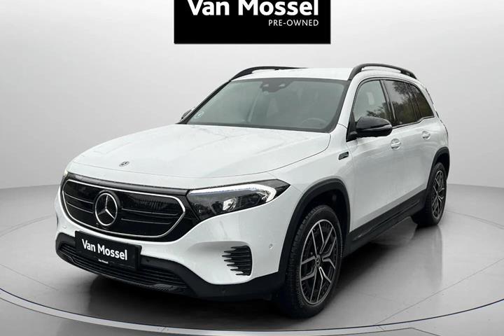 Hvid Mercedes EQB250 fra 2022