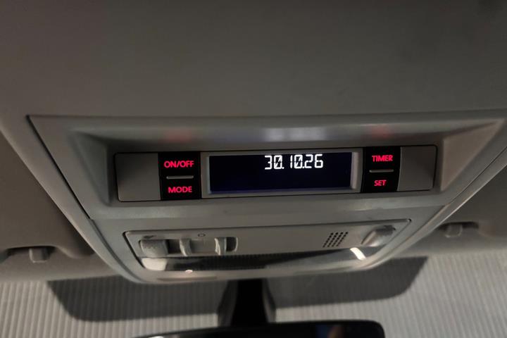 Gul VW Transporter fra 2018