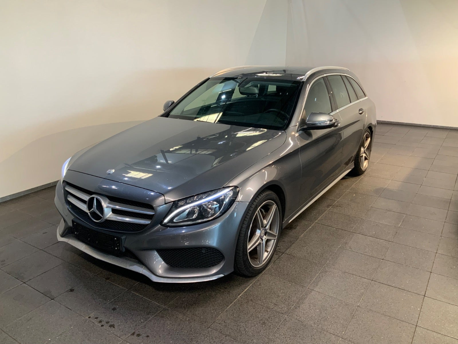 Mercedes C200 2,0 AMG Line stc. aut.