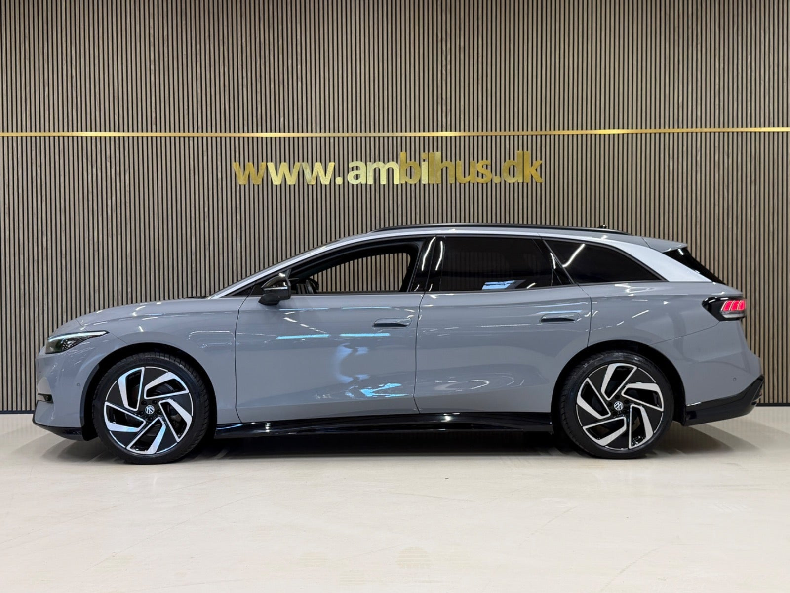 Grå VW ID.7 fra 2025