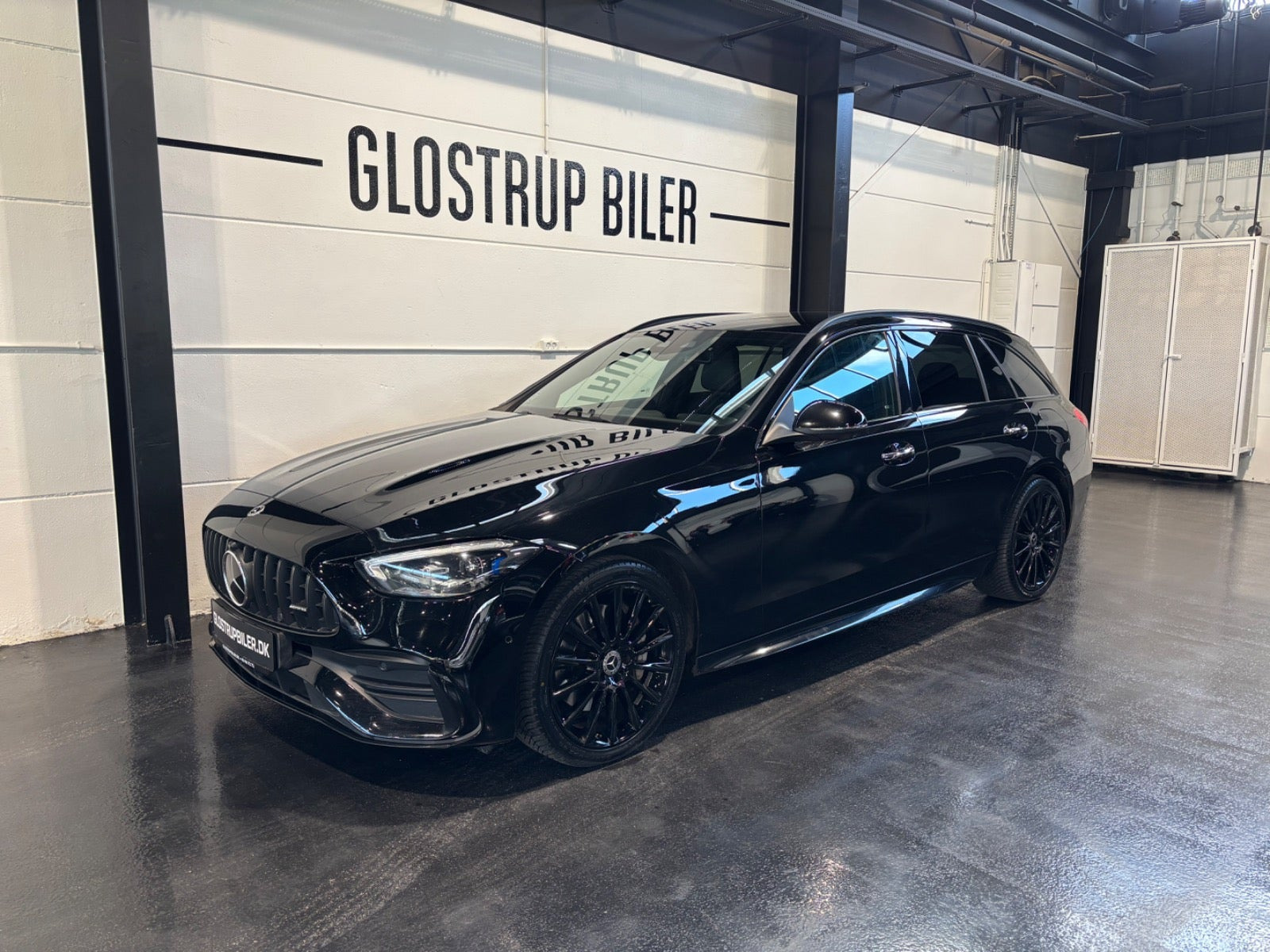 Sort Mercedes C300 e fra 2022