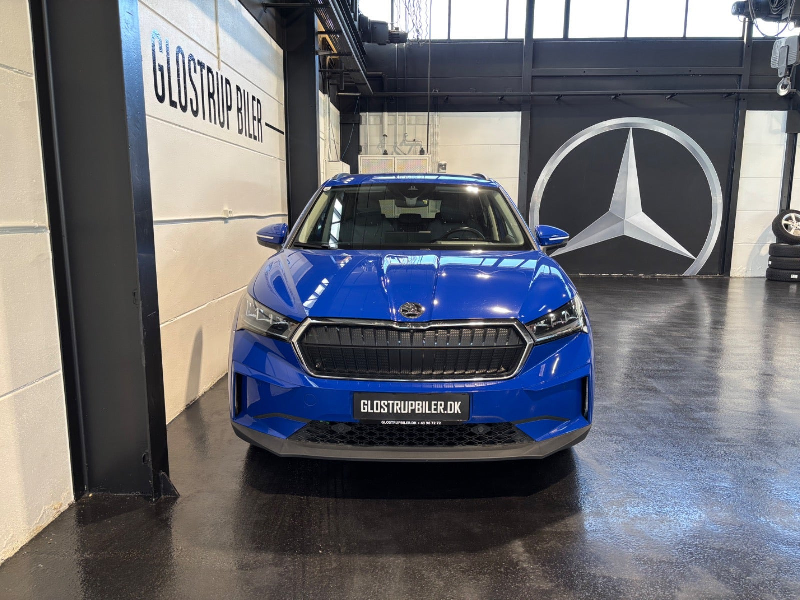 Blå Skoda Enyaq fra 2021