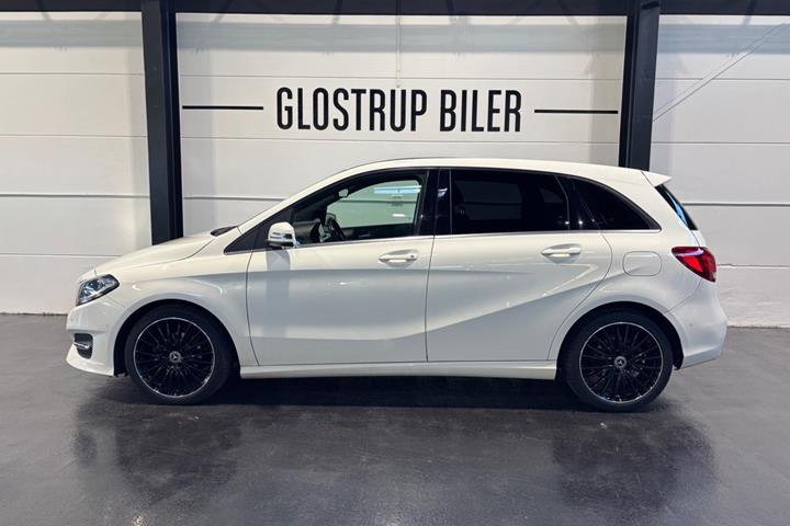 Hvid Mercedes B180 d fra 2016