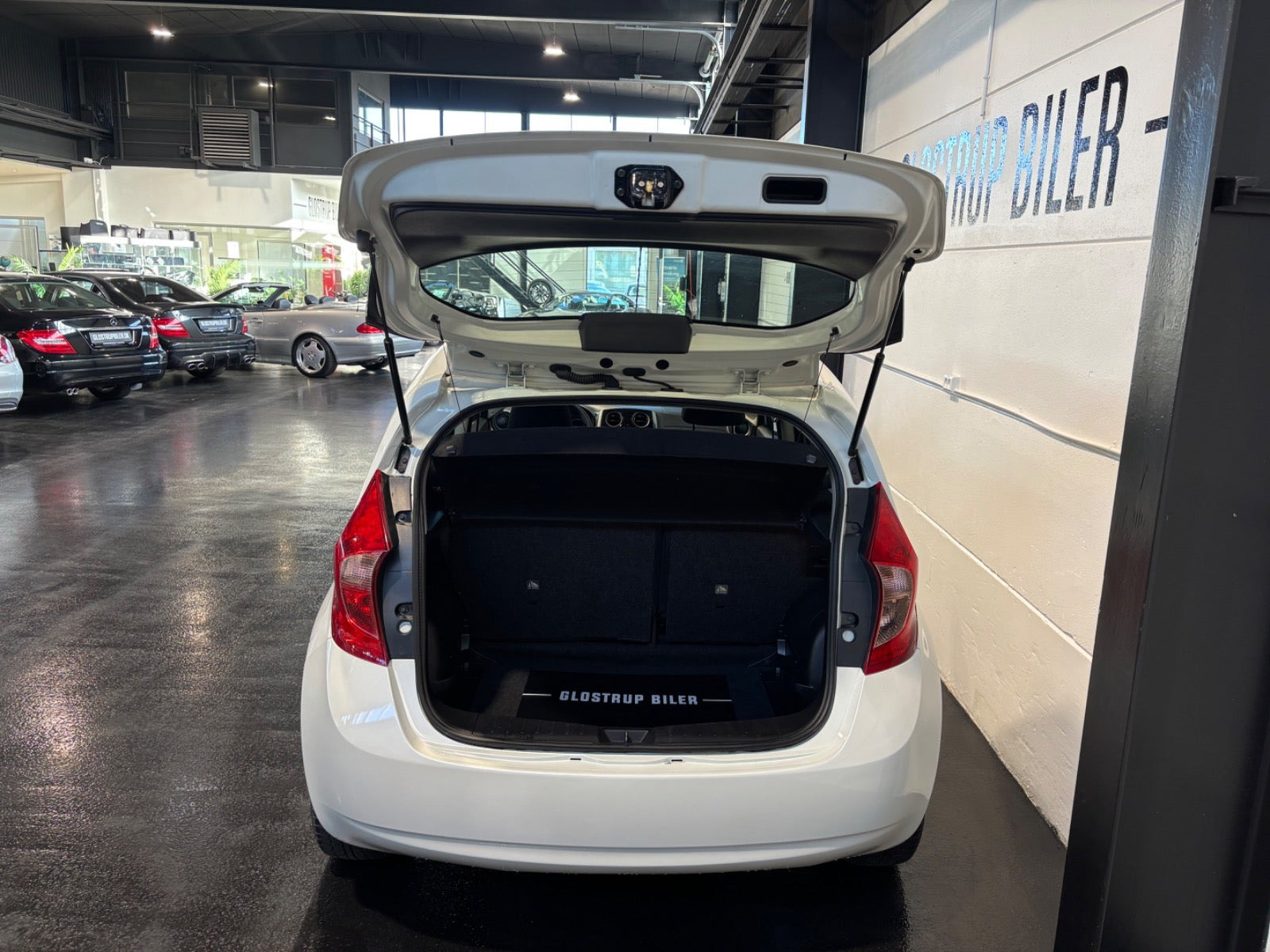 Hvid Nissan Note fra 2014