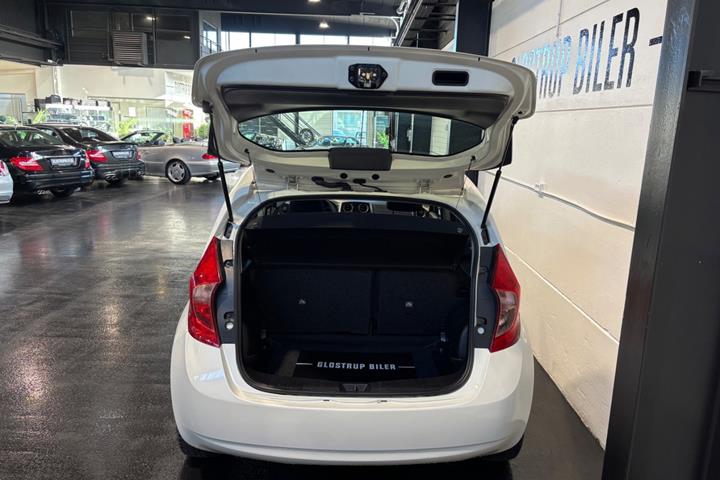 Hvid Nissan Note fra 2014