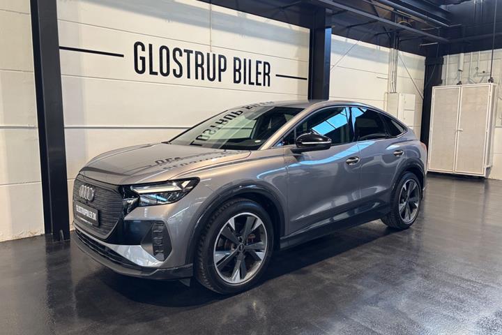 Grå Audi Q4 e-tron fra 2022