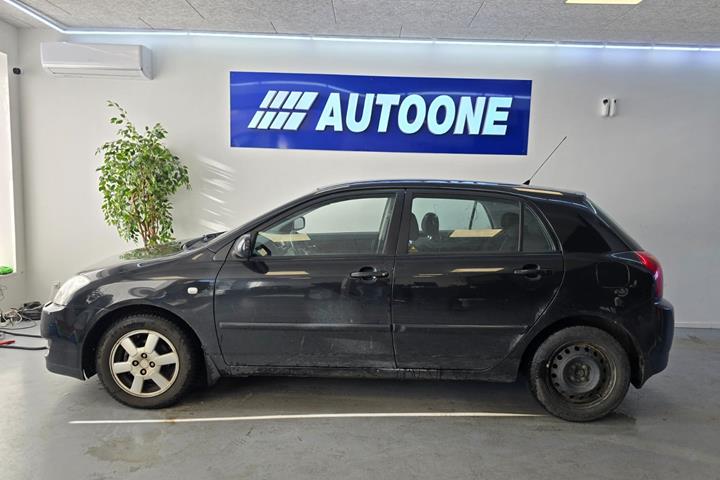 Sort Toyota Corolla fra 2006