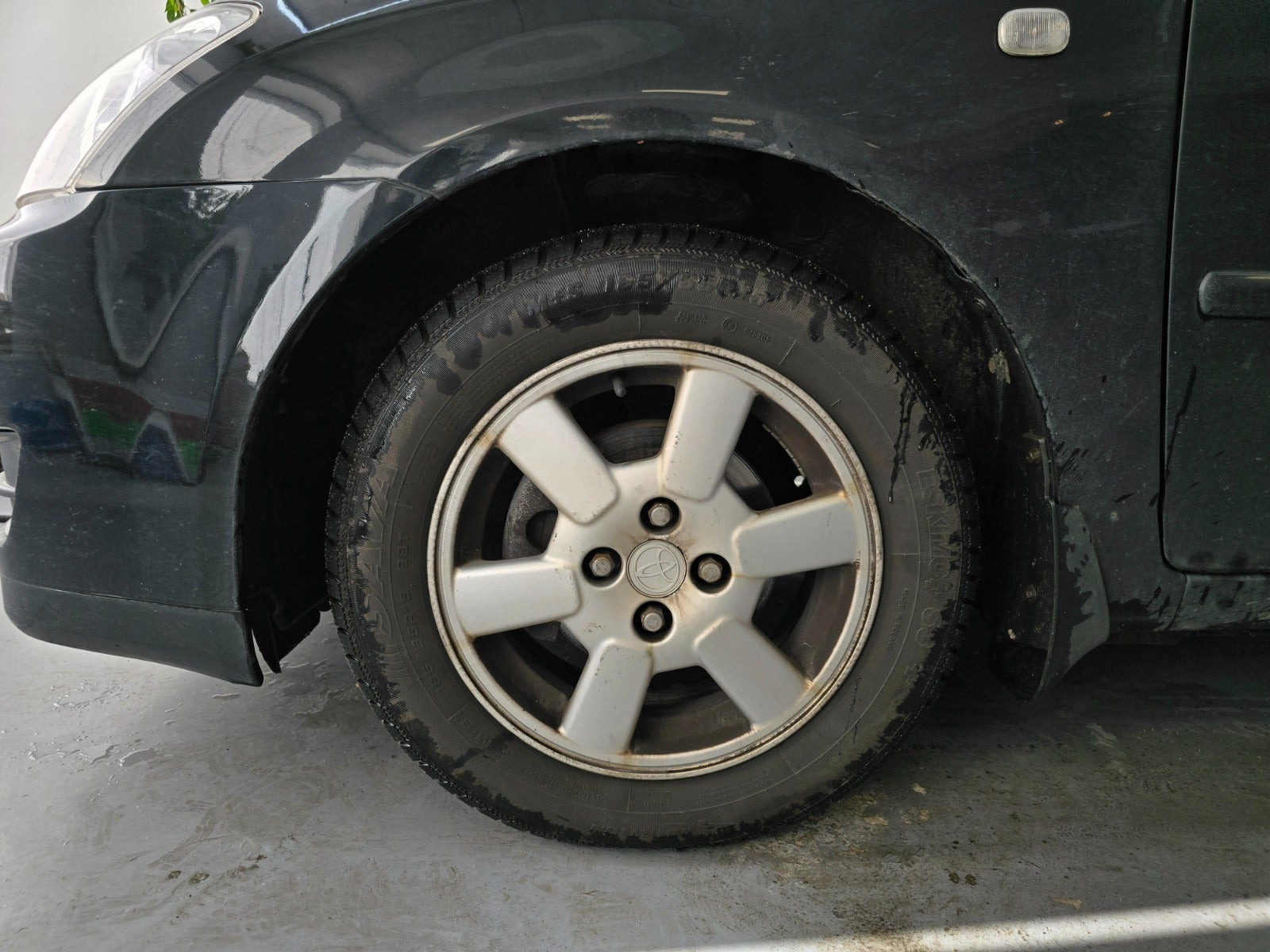 Sort Toyota Corolla fra 2006