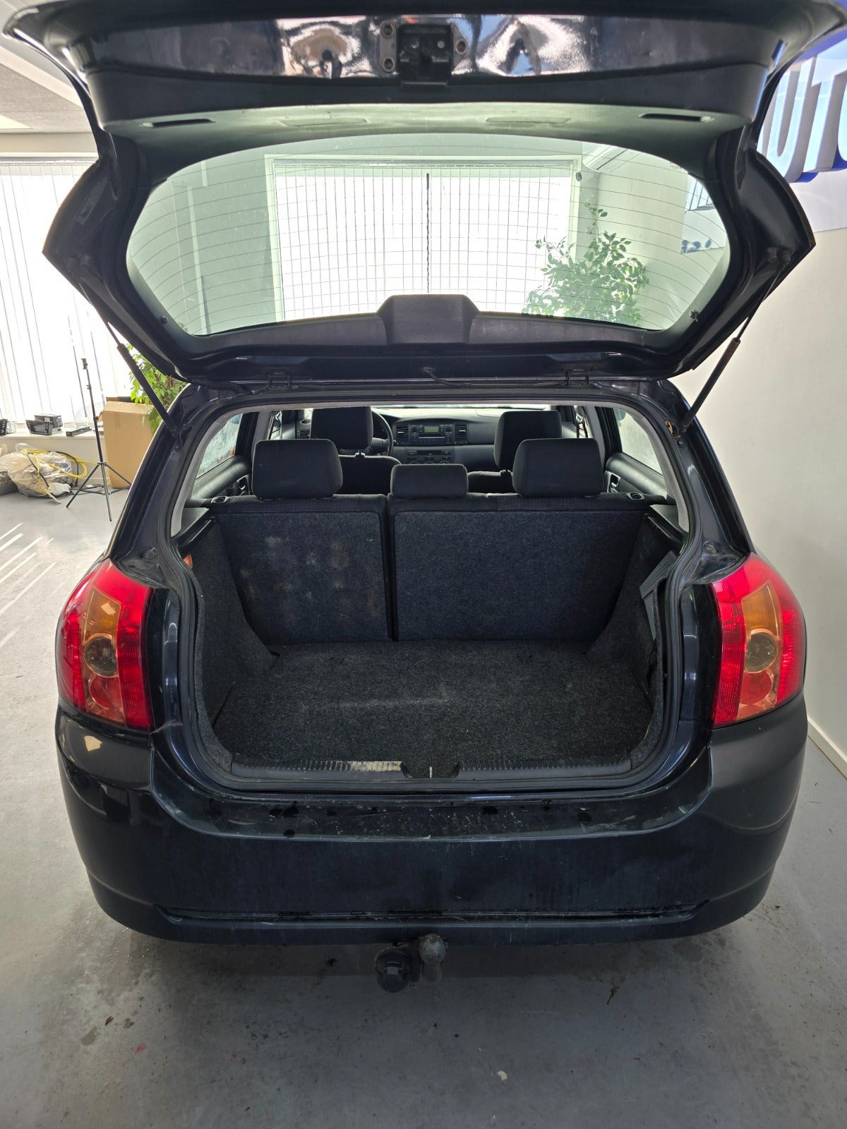 Sort Toyota Corolla fra 2006