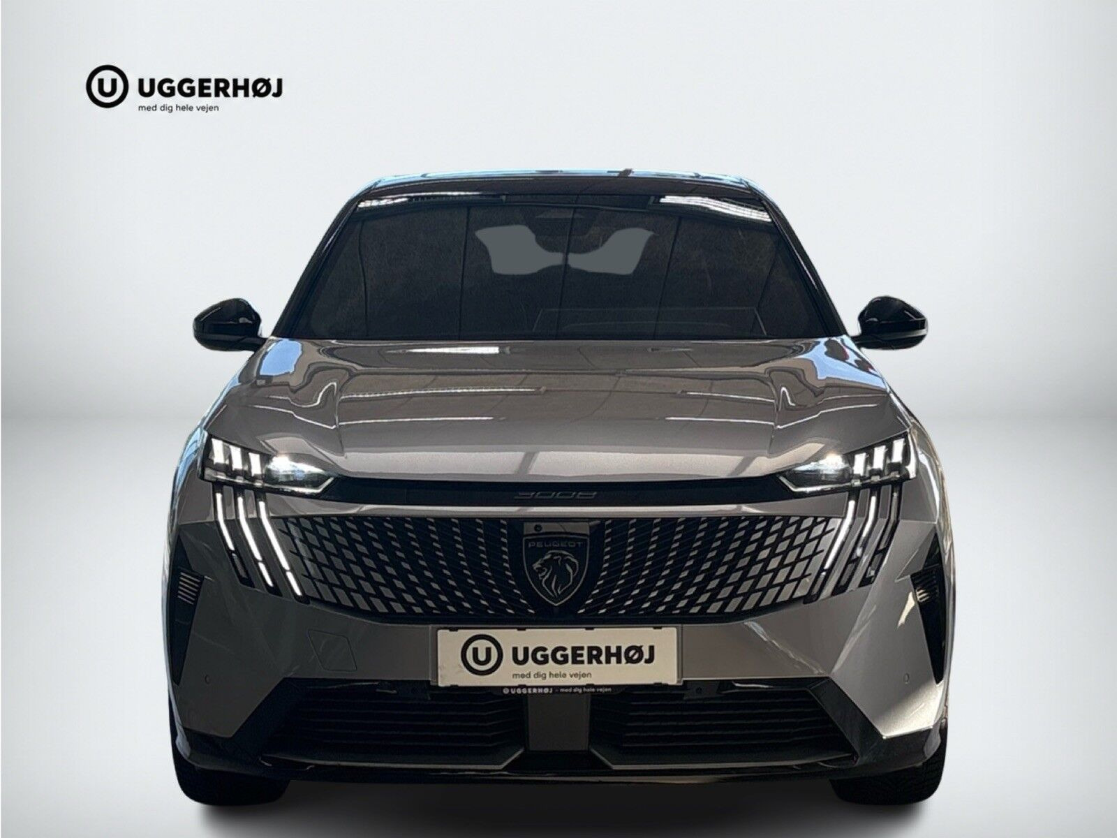 Sølv Peugeot e-3008 fra 2025