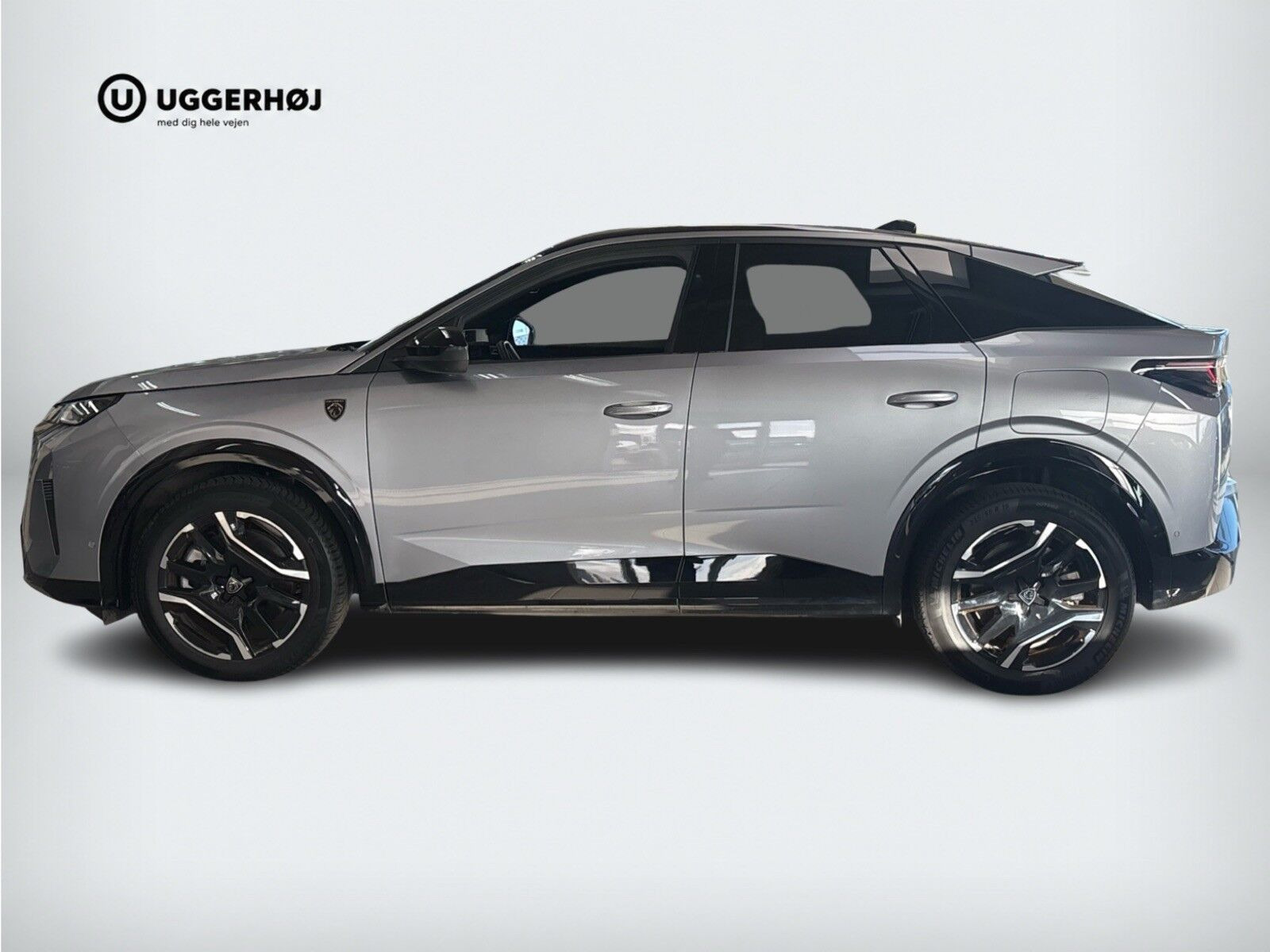 Sølv Peugeot e-3008 fra 2025