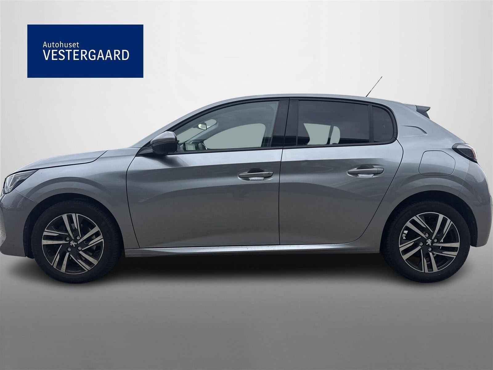 Sølv Peugeot 208 fra 2021
