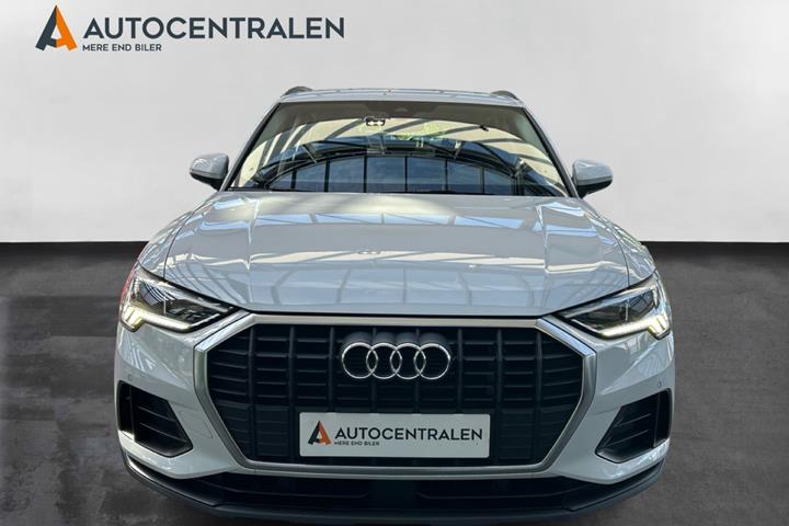 Hvid Audi Q3 fra 2021