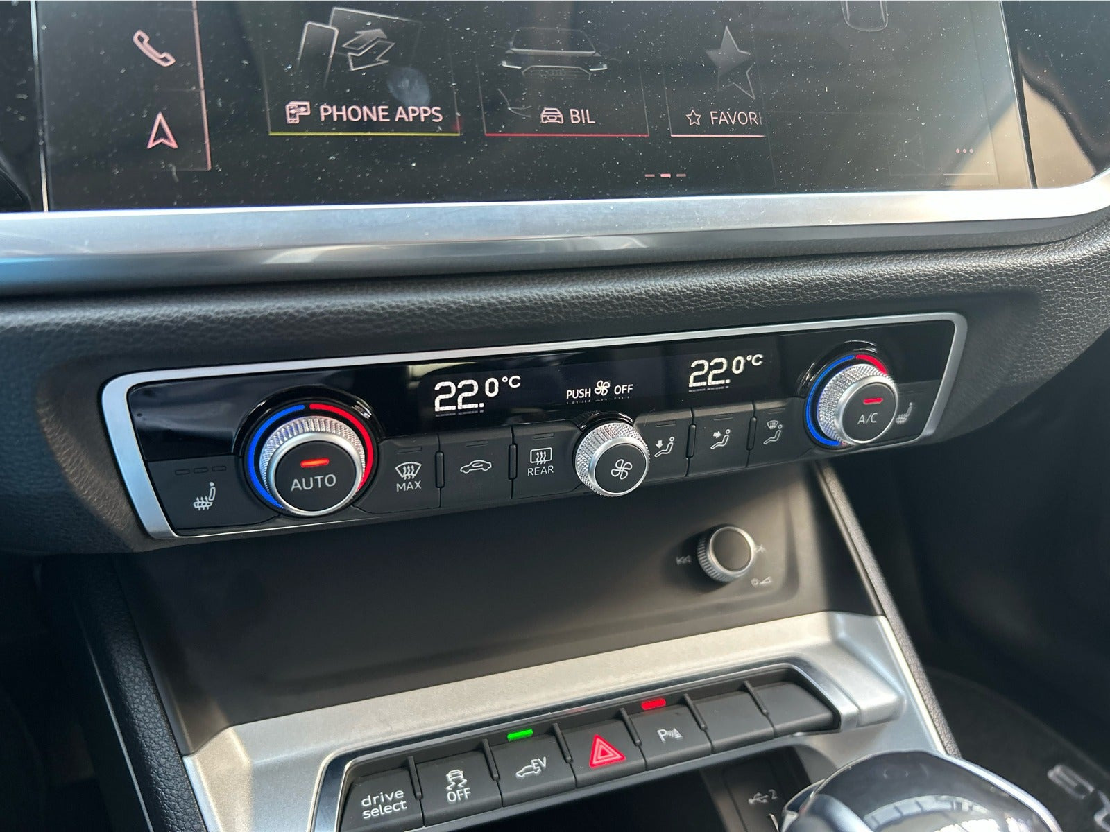 Hvid Audi Q3 fra 2021