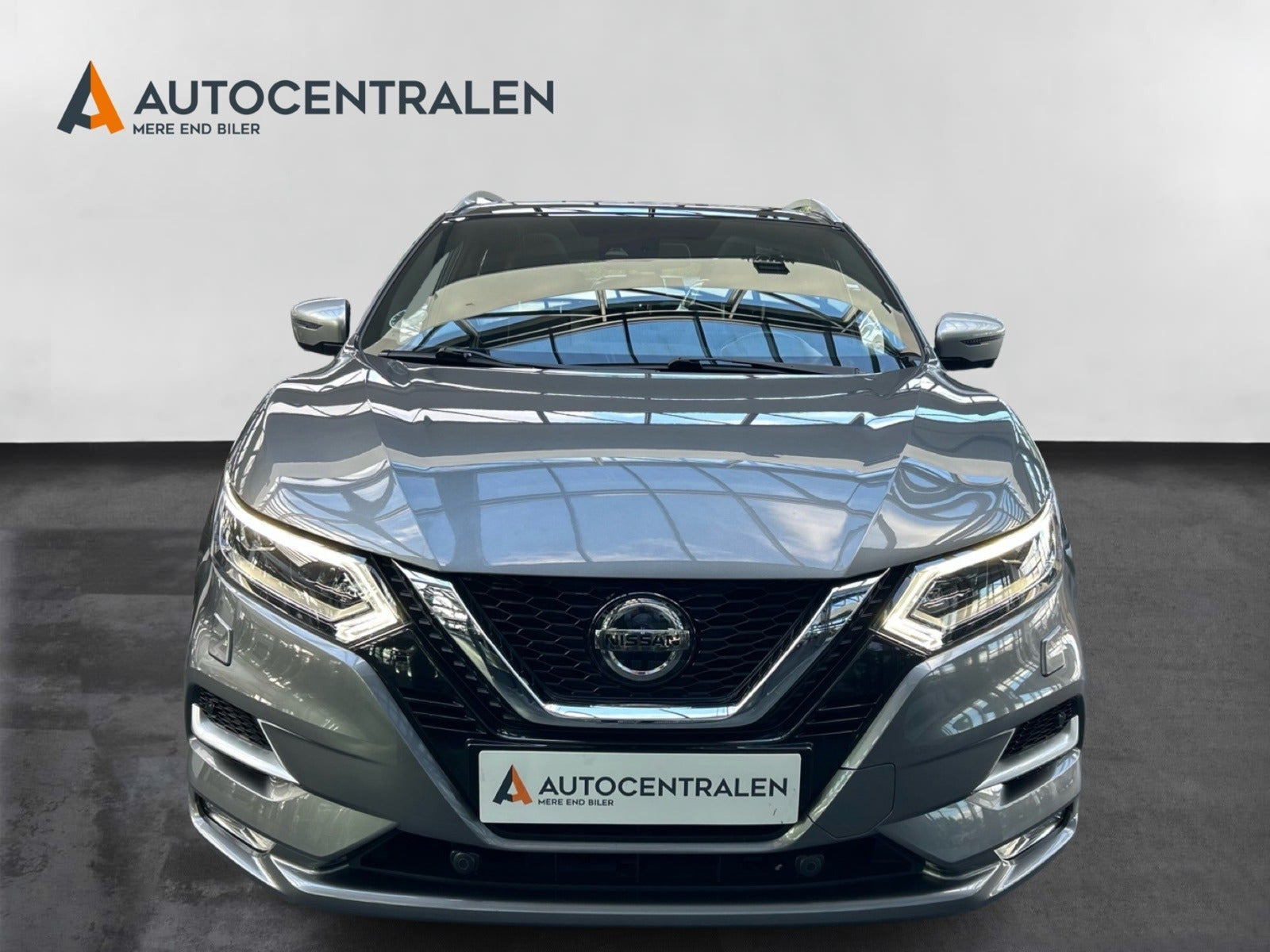 Grå Nissan Qashqai fra 2019