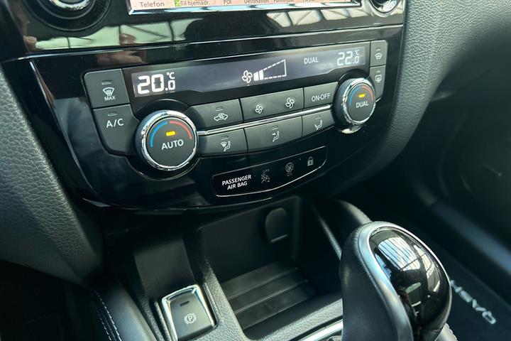 Grå Nissan Qashqai fra 2019
