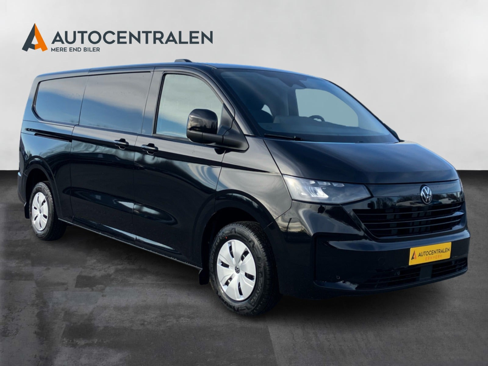 Sort VW Transporter fra 2025