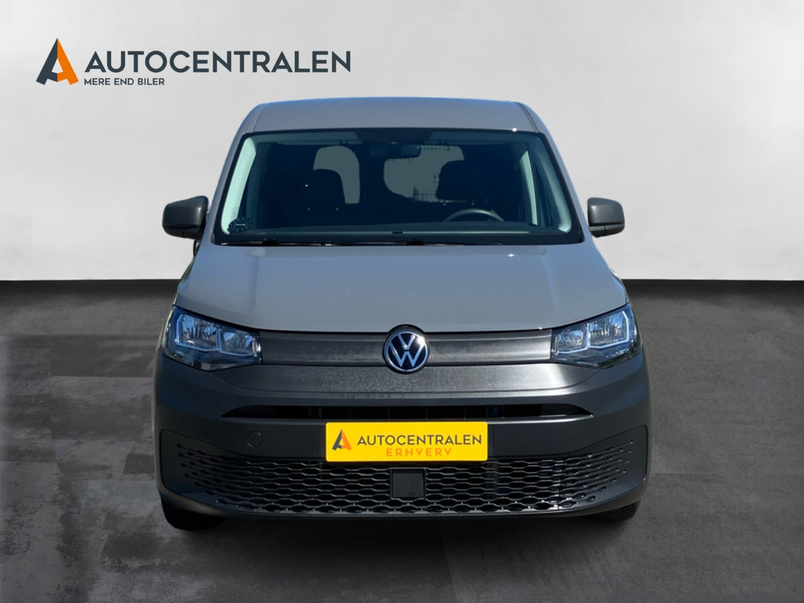Grå VW Caddy fra 2023
