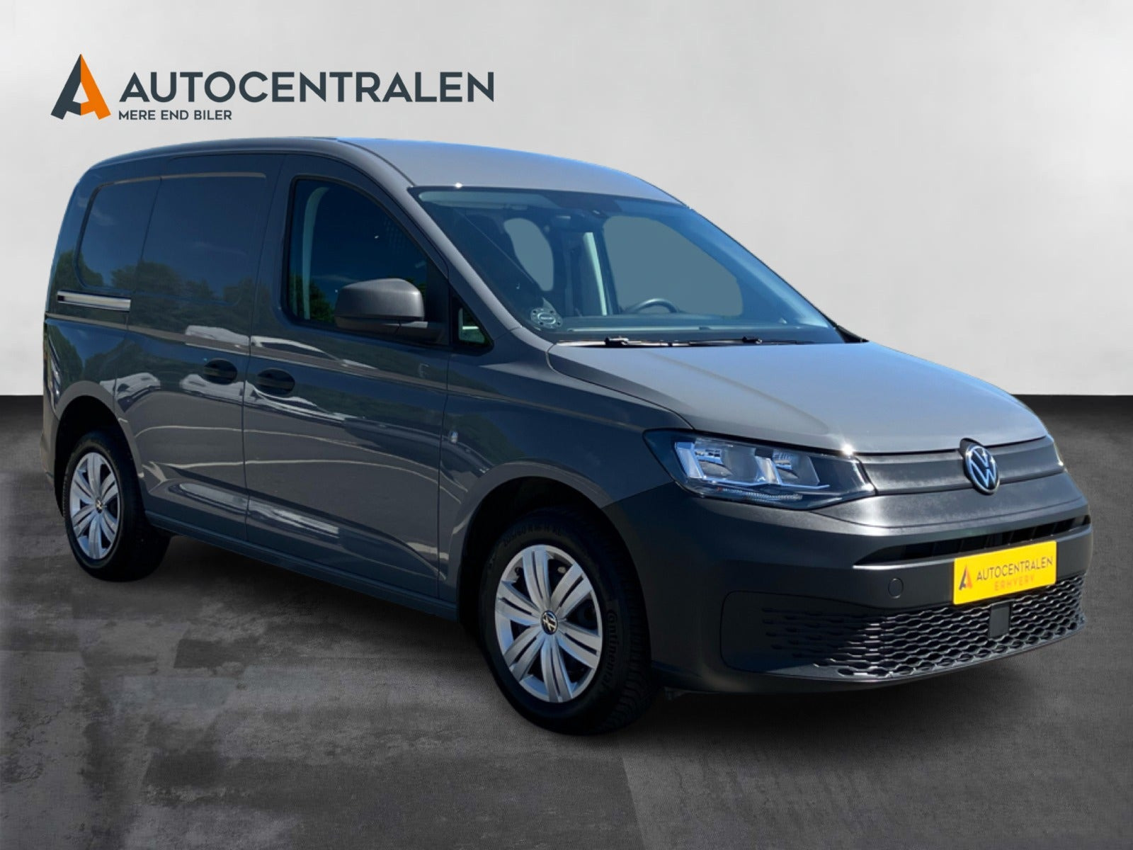 Grå VW Caddy fra 2023