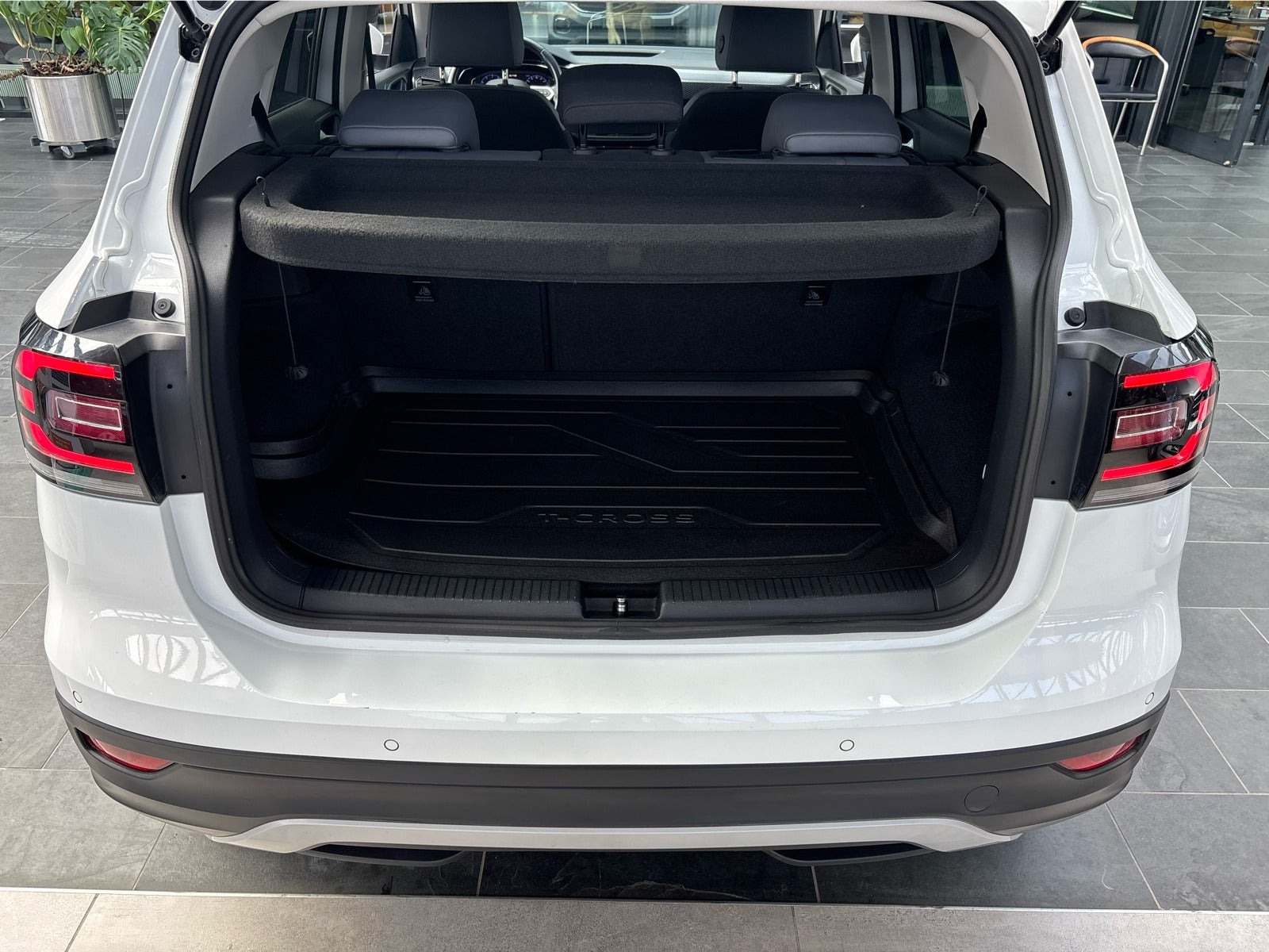 Hvid VW T-Cross fra 2023
