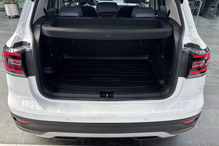 Hvid VW T-Cross fra 2023