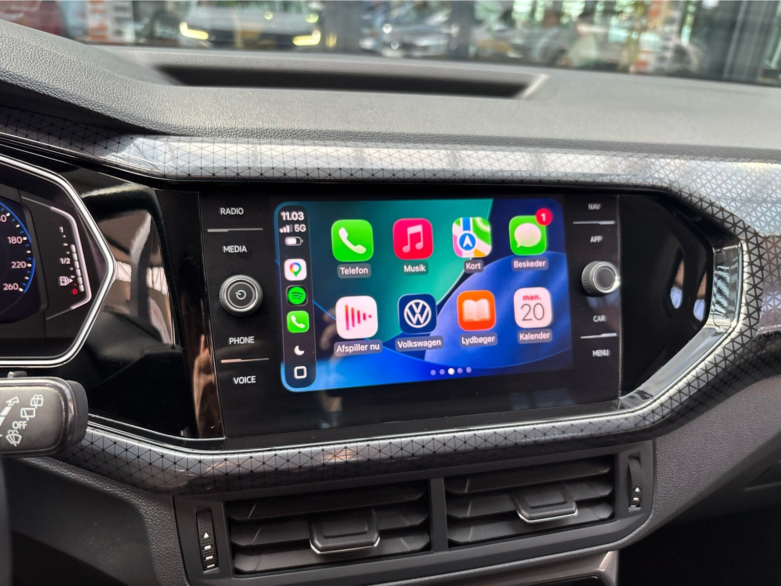 Hvid VW T-Cross fra 2023