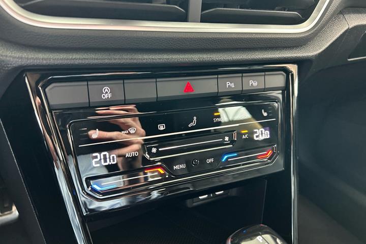 Hvid VW T-Roc fra 2023