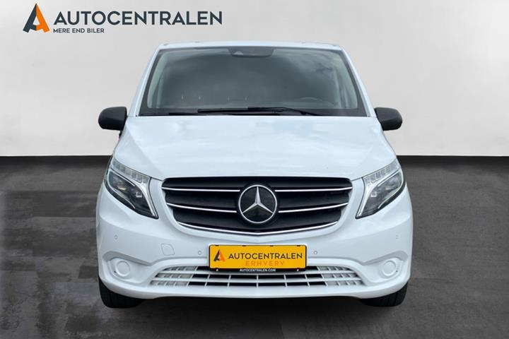 Hvid Mercedes Vito 119 fra 2021