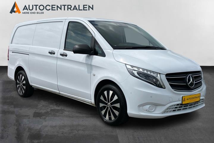 Hvid Mercedes Vito 119 fra 2021