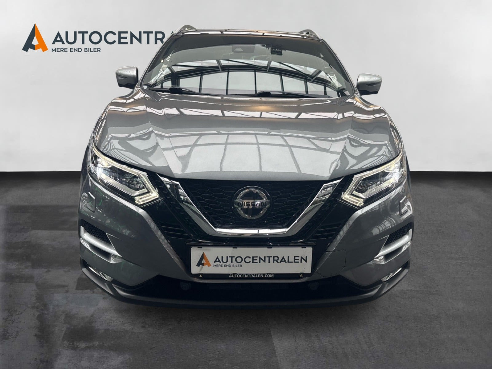 Grå Nissan Qashqai fra 2019