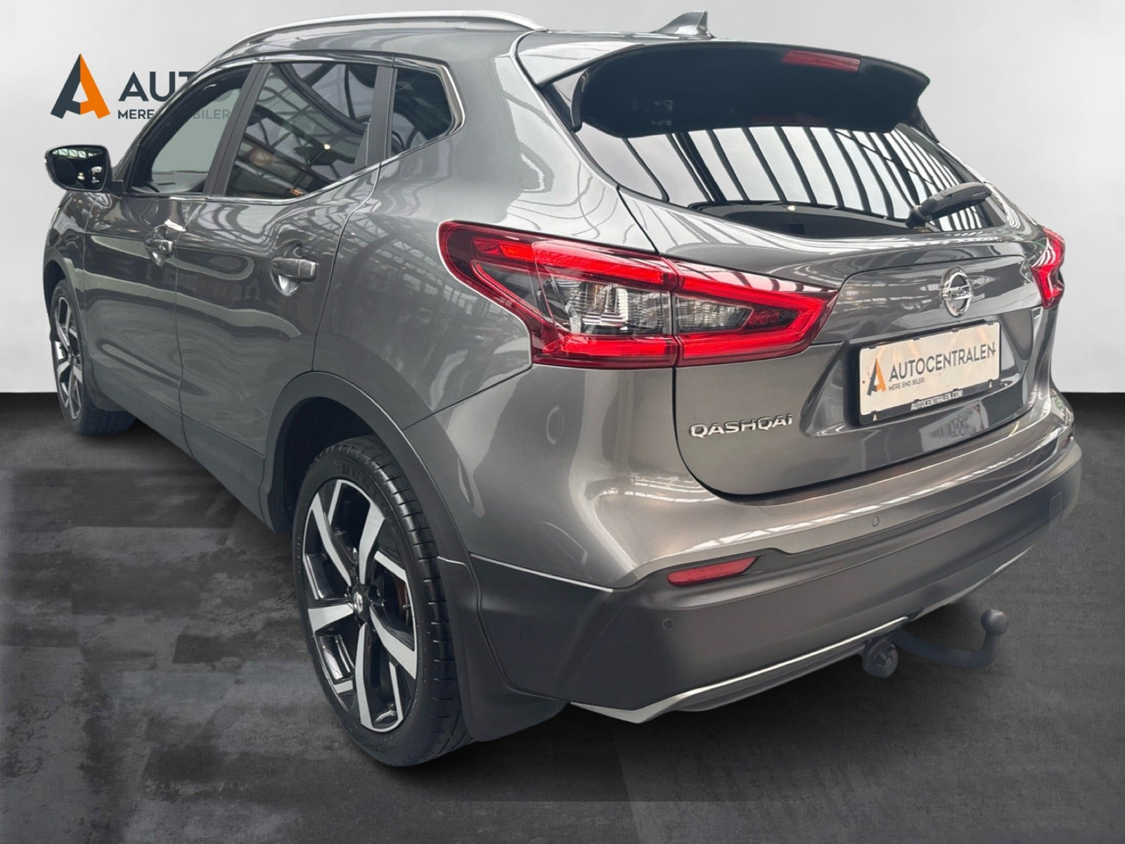 Grå Nissan Qashqai fra 2019
