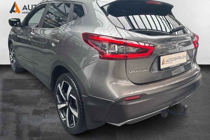 Grå Nissan Qashqai fra 2019